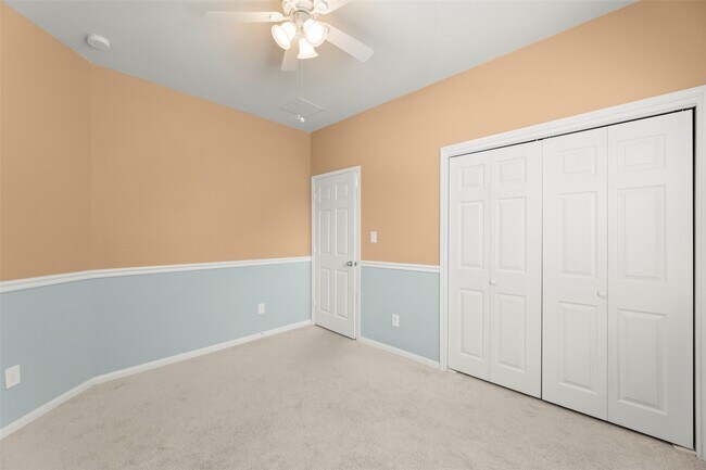 Building Photo - 5531 Drumlin Field Way