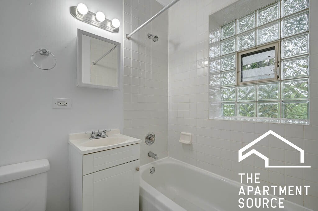 Building Photo - 1858 N Humboldt Blvd