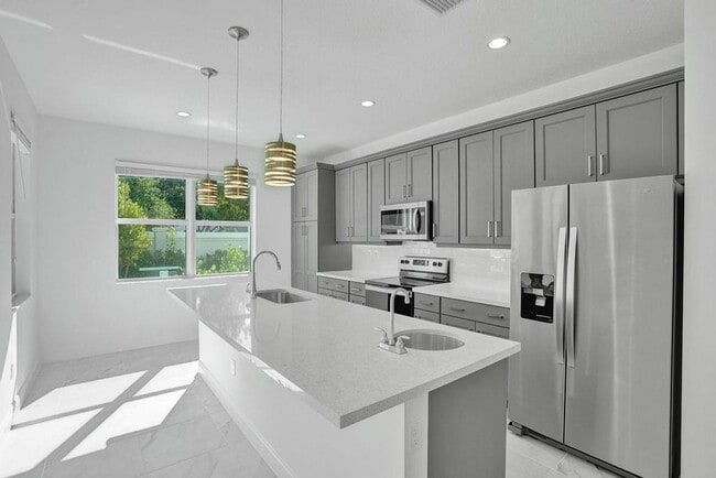 Building Photo - Gorgeous New 3 bedroom 2.5 Townhouse in Deerfield Beach, Sandpiper Pointe (2 Story)