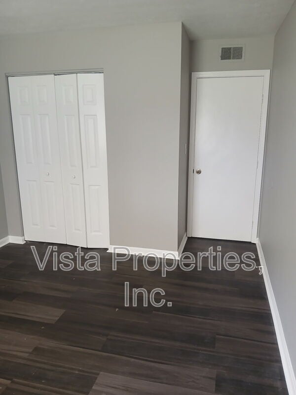 Building Photo - 3612 Hillcross Dr