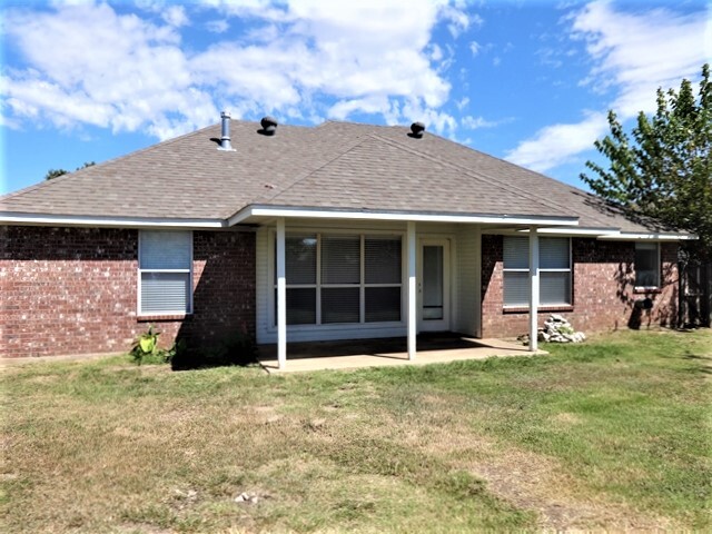 Building Photo - 207 Dove Meadows Lane