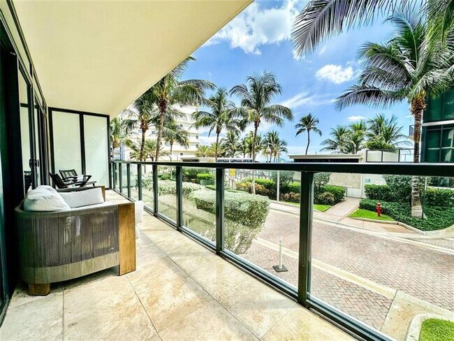 Building Photo - 2101 S Surf Rd