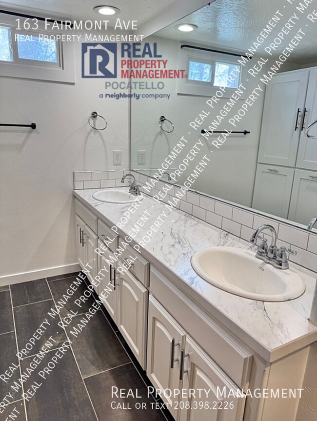 Building Photo - 163 Fairmont Ave