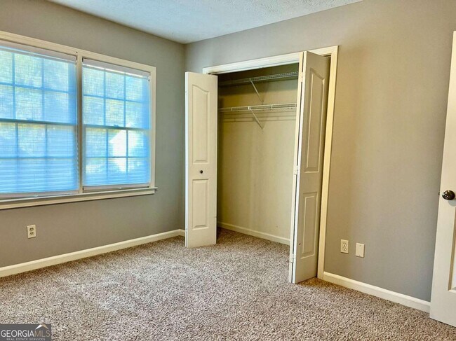 Building Photo - 4650 Kousa Ln