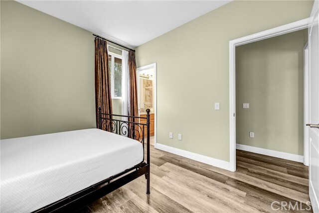 Building Photo - 5517 Welland Ave