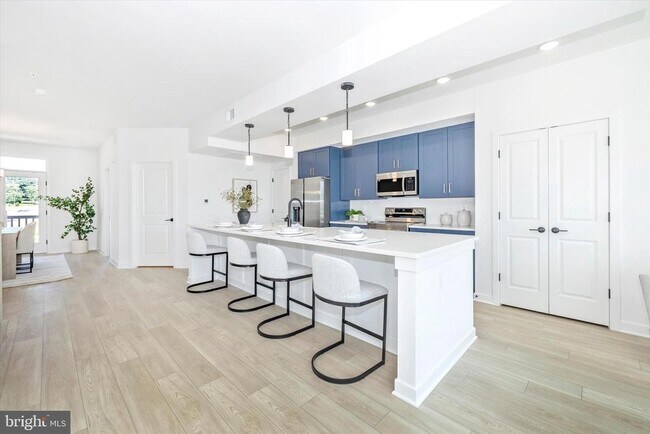 Building Photo - 1631 Blacksmith Wy