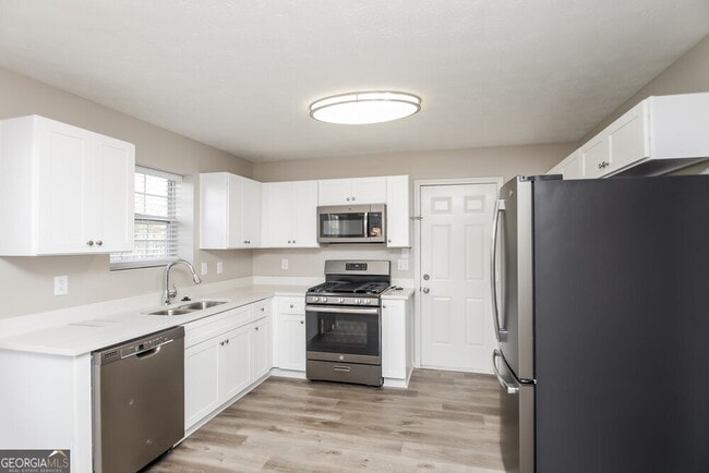 Building Photo - 2966 Heather Lake Dr