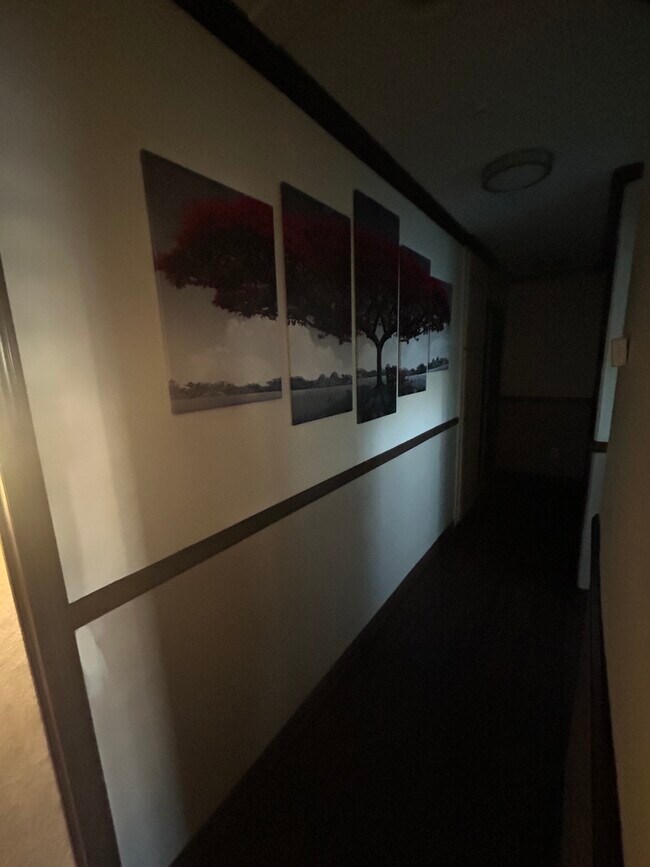 Building Photo - 7704 Lotus Cir