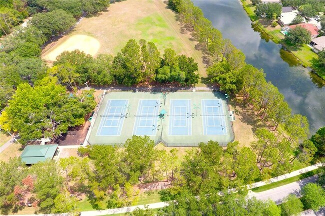 Building Photo - 9481 Highland Oak Dr