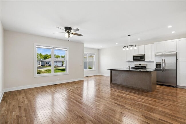 Building Photo - 925 Partridge Cir