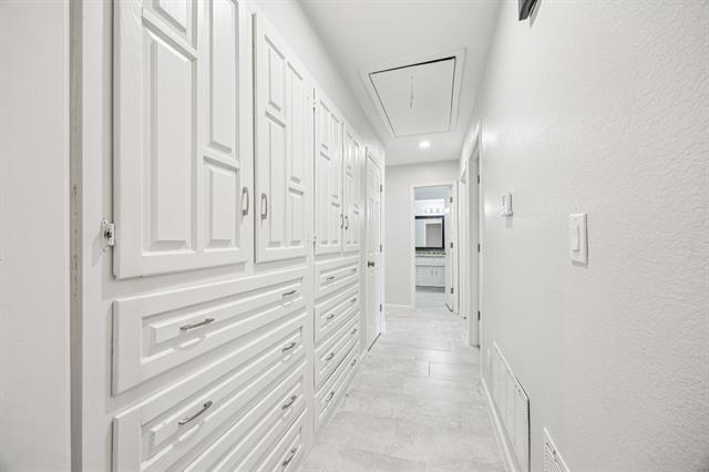 Building Photo - 2413 Bluffton Dr