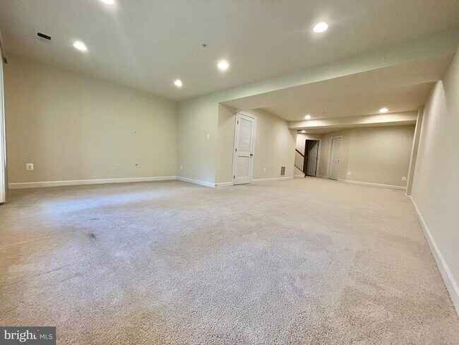 Building Photo - 3514 Tabard Ln