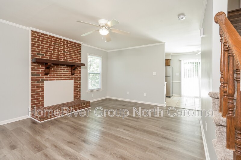 Building Photo - 3816 Clay St