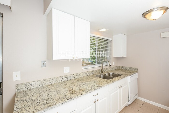 Building Photo - 10126 Crozier Ct