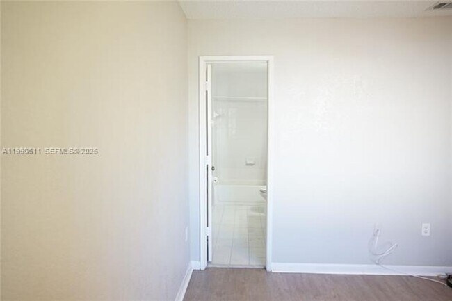 Building Photo - 331 NW 82nd Ave