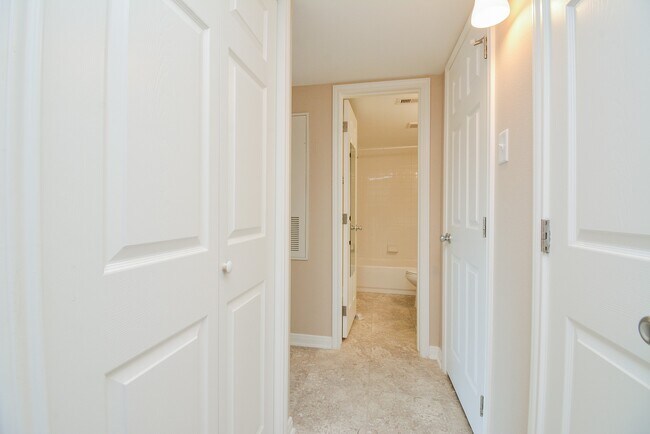 Building Photo - 2611 Grants Lake Blvd