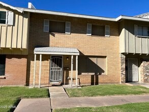 Building Photo - 4573 S Mill Ave