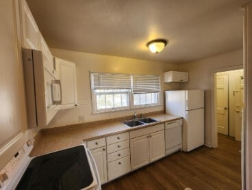 Building Photo - 354 Ferson Ave