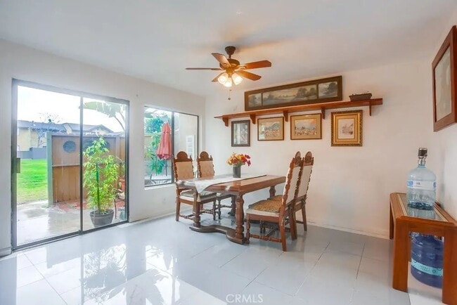 Building Photo - Anaheim, CA