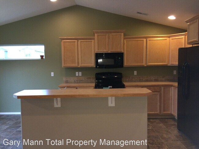 Building Photo - 3 br, 2 bath House - 1615 E Filmore Dr