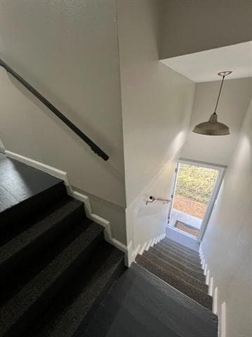 Building Photo - 6200 Victor St