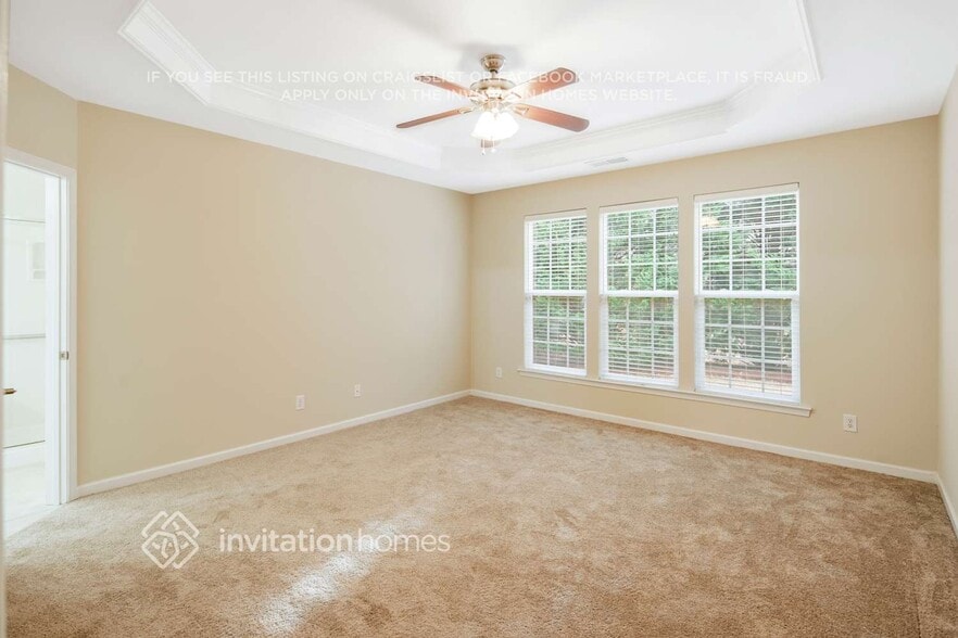 Building Photo - 6204 Woodland Commons Dr