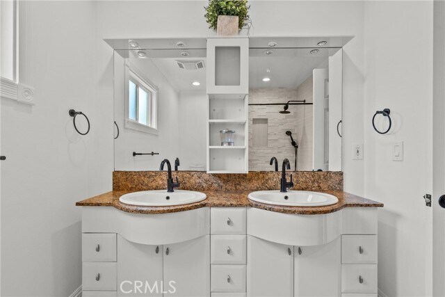 Building Photo - 23036 Burbank Blvd