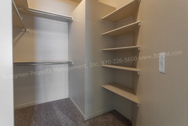 Building Photo - 6106-6106 W 8th St