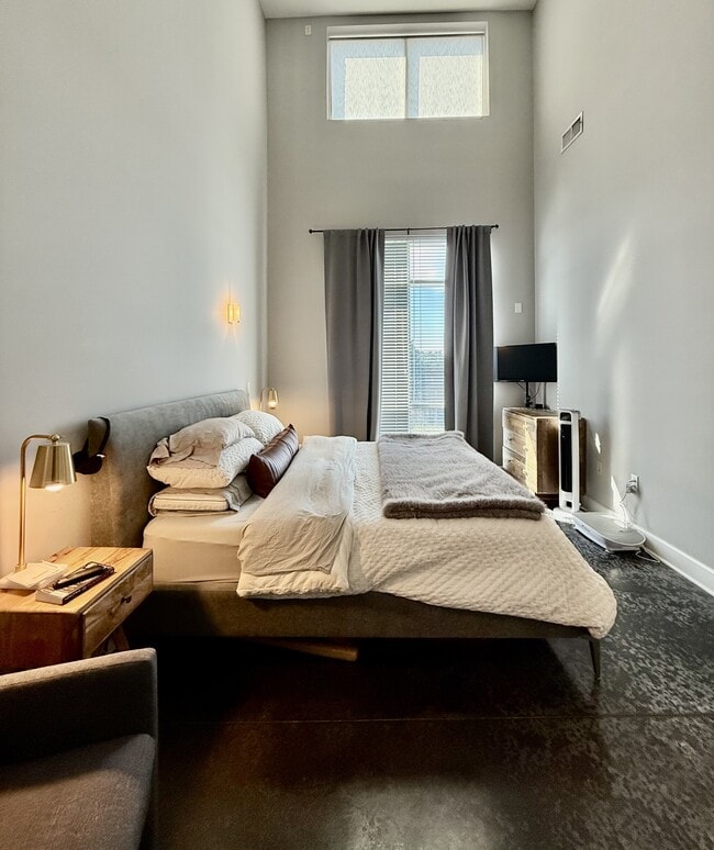 Building Photo - 2608 Erwin Rd