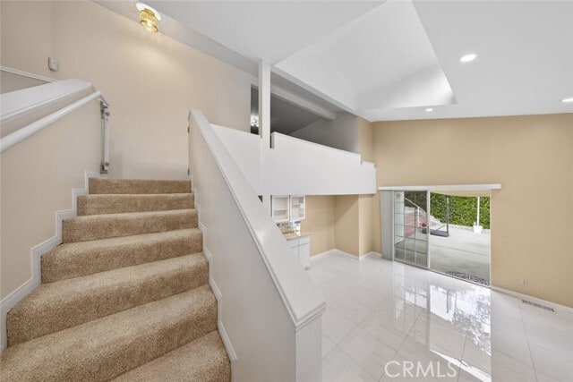 Building Photo - 2255 E Chevy Chase Dr