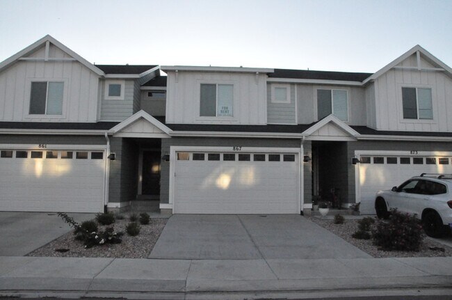 Building Photo - 867 N 3540 W