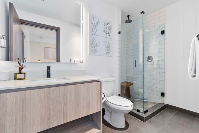 Building Photo - 398 NE 5th St