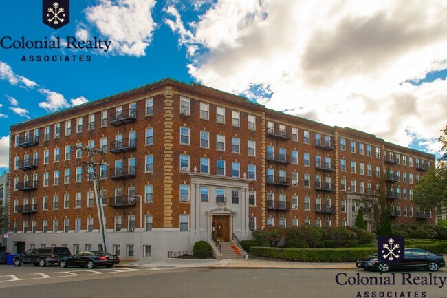 Building Photo - 1848 Commonwealth Ave