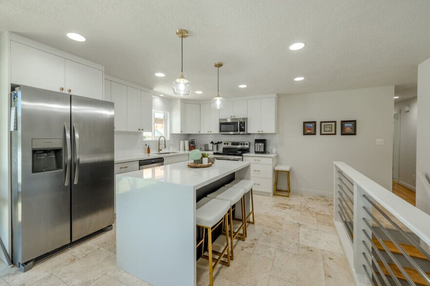 Building Photo - 9164 Coppercreek Cir