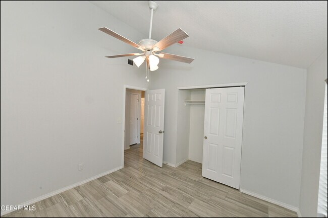 Building Photo - 4526 Monahans Dr