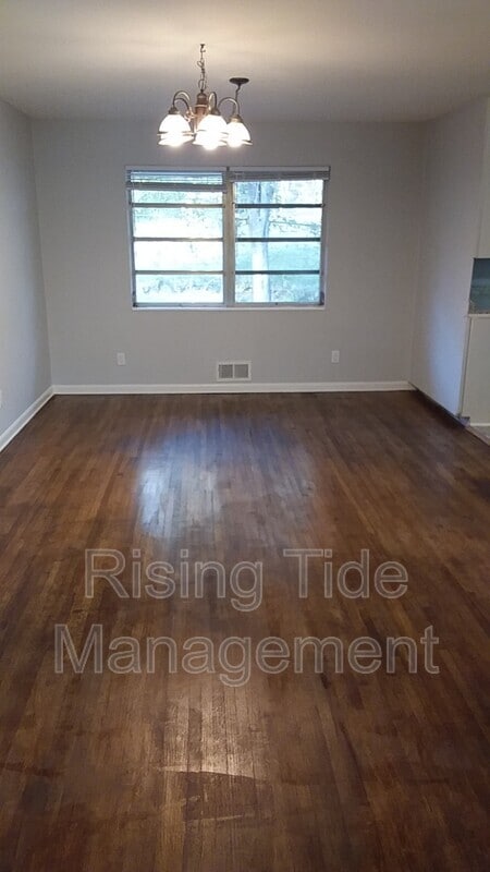 Building Photo - 7016 Briarwood Ln