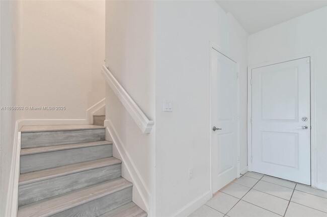 Building Photo - 28568 SW 134th Ave