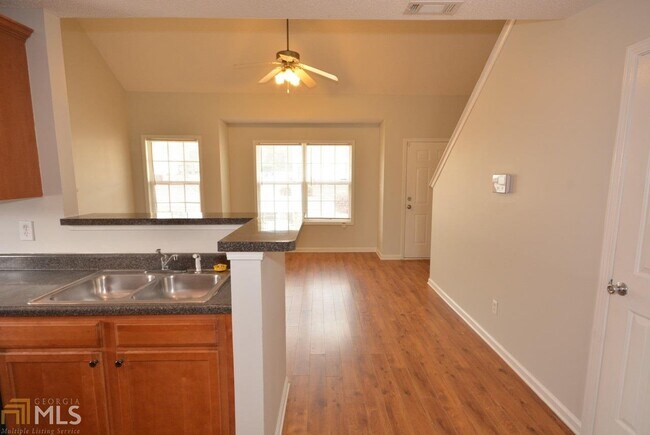 Building Photo - 5465 Oakley Commons Blvd