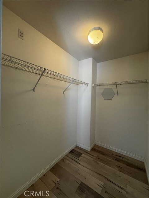Building Photo - 10 Ivy Ln