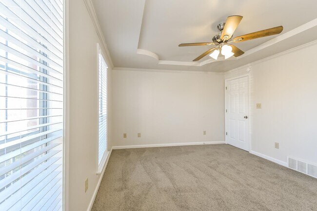 Building Photo - 782 Rain Dance Way