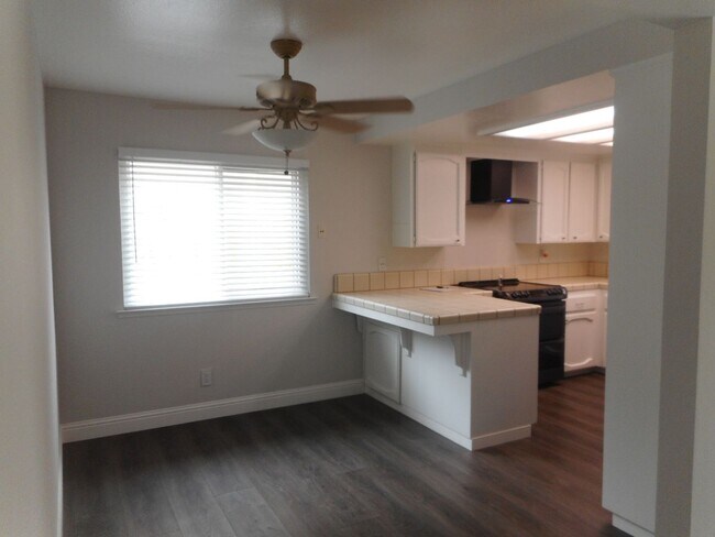 Building Photo - 4098 W. San Jose