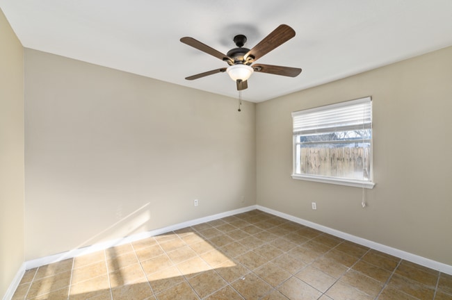 Building Photo - 115 Arbor St