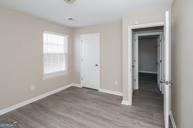 Building Photo - 3560 Brookstone Way