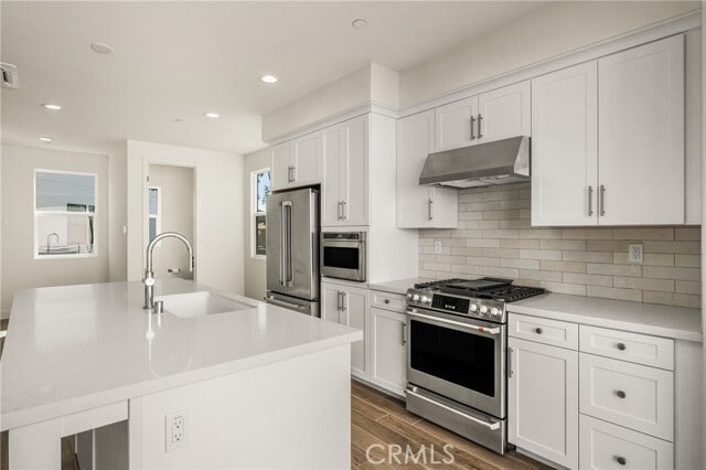 Building Photo - 19031 Main St