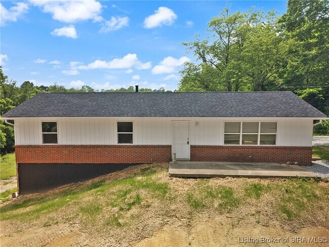 Building Photo - 456 Thompson St