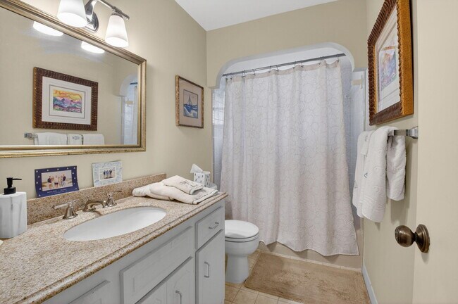 Building Photo - 30 Spanish River Dr