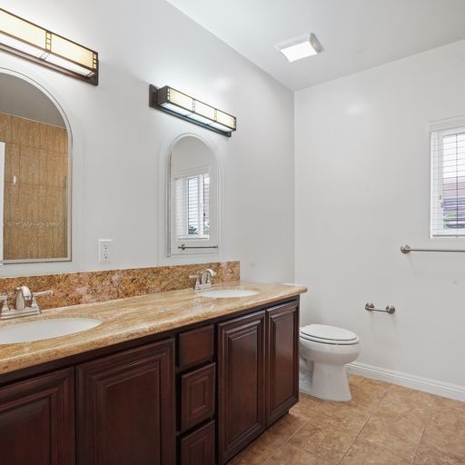 Master Bathroom - 4771 Forman Ave