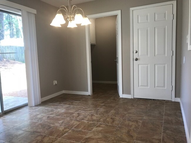 Building Photo - Beautiful Home for Lease!