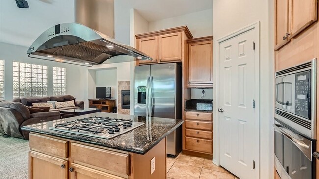 Building Photo - 348 Hanbury Manor Ln