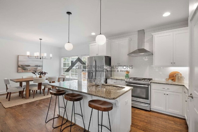 Building Photo - 505C Lovell St